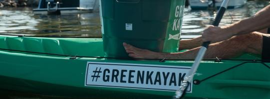 greenkayak, kayak in harbour